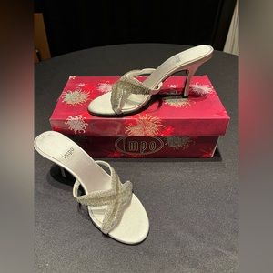 NWT Impo starfish silver shoes
